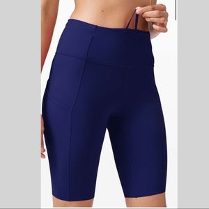 Lululemon Fast and Free High-Rise Short 10" Color Larkspur Size 4